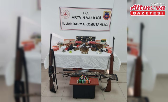 Artvin'de silah ve uyuşturucu operasyonunda 4 kişi gözaltına alındı