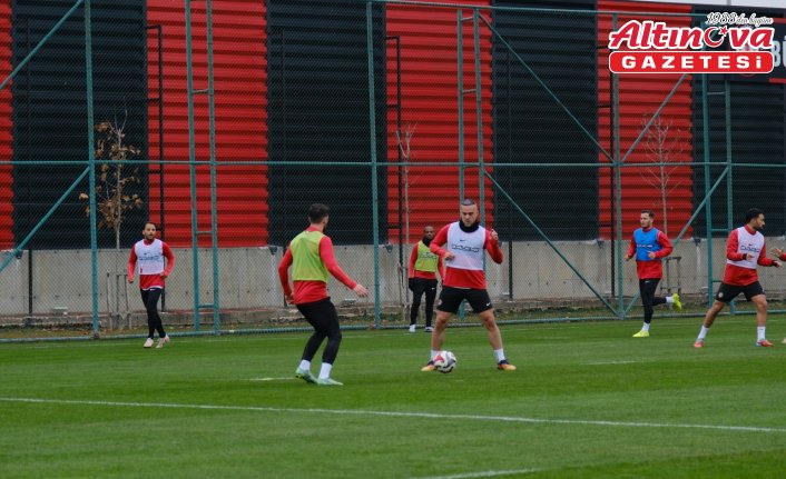 Çorum FK, ligin ilk yarısını galibiyetle tamamlamak için Erzurumspor FK maçına çıkacak