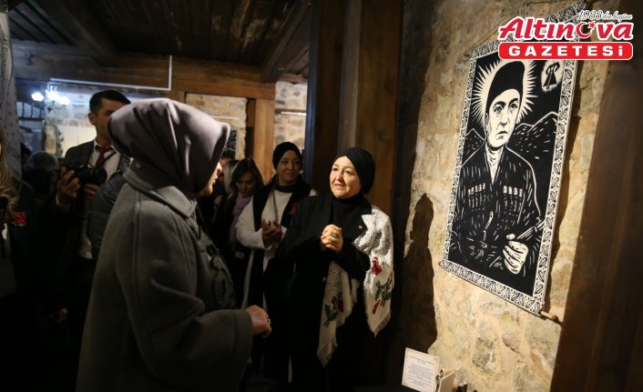 Kastamonu'da ilk kadın mitinginin 106. yılında defile, sergi ve konferans düzenlendi