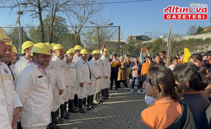 Madenciler Günü'nde işçiler, çocuklarının okulunda alkışlarla karşılandı