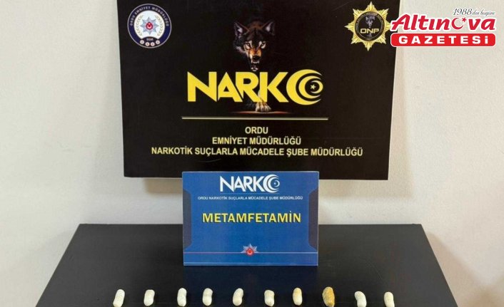 Ordu'da midesinde 407 gram uyuşturucu bulunan zanlı ile arkadaşı tutuklandı