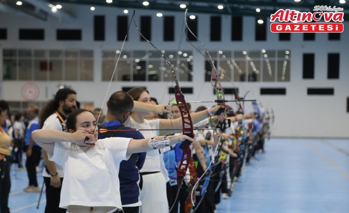 Salon Okçuluk Türkiye Şampiyonası Samsun'da başladı