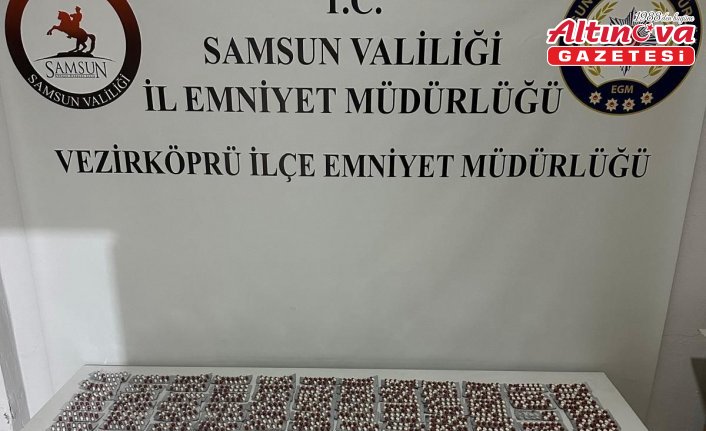 Samsun'da bir araçta 1308 sentetik uyuşturucu hap bulundu