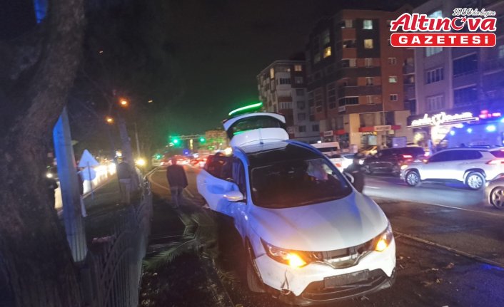 Samsun'da üç aracın karıştığı kazada 2 kişi yaralandı