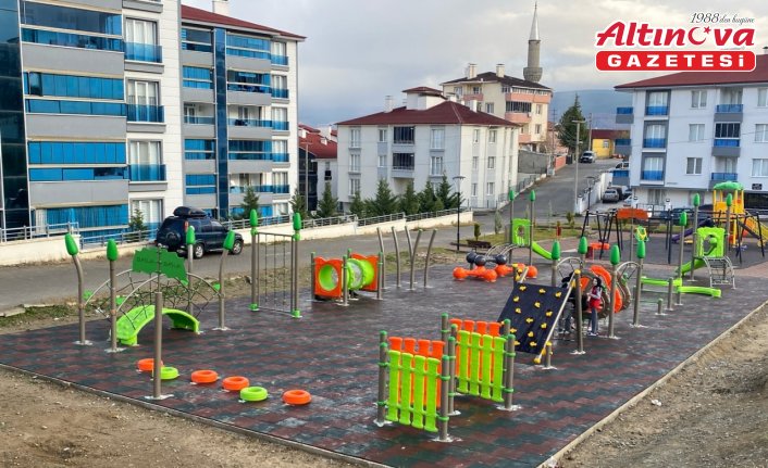 Tosya'ya yeni parklar ve oyun alanları kazandırıldı