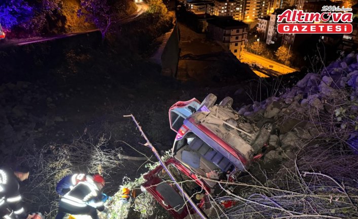 Trabzon'da otomobilin şarampole devrildiği kazada 1 kişi öldü, 3 kişi yaralandı