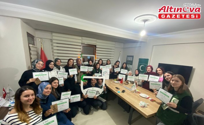 Yeşilay Düzce Şubesinde 5 Aralık Dünya Gönüllüler Günü kutlandı