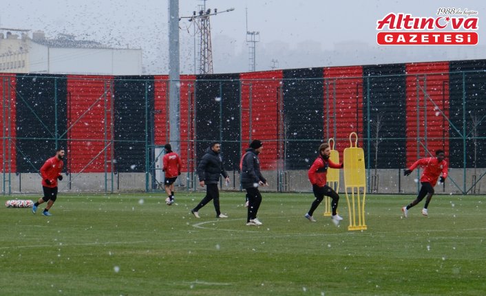 Çorum FK, Sarıyer'i yenerek yükselişe geçmek istiyor