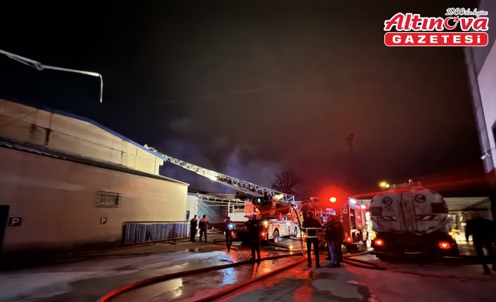 Düzce'de strafor fabrikasında çıkan yangın kontrol altına alındı