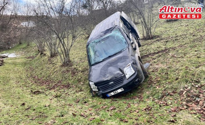 Samsun'da fındık bahçesine yuvarlanan araçtaki 1 kişi öldü, 2 kişi yaralandı