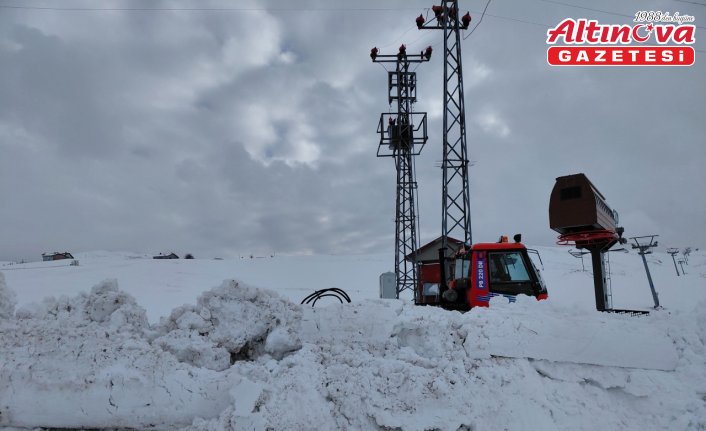 Tokat Başçiftlik Kayak Merkezi kar yağışının ardından sezona hazırlanıyor