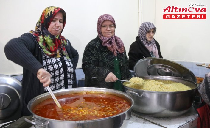 Amasya'da Boraboy köyü sakinleri iftarı evlerinde değil bir arada yapıyor