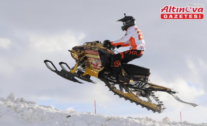 Dünya Kar Motosikleti Şampiyonası'nın SNX Türkiye etabı, final yarışlarıyla sona erdi