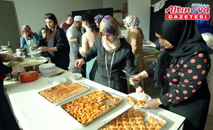 Kastamonulu kadınlar, özel gereksinimli bireyin babasının mevlidi için güç birliği yaptı