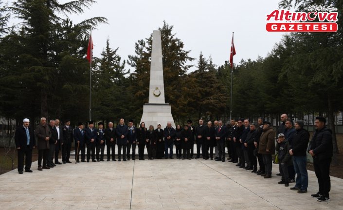 Gümüşhacıköy'de Şehitleri Anma Günü ve Çanakkale Deniz Zaferi'nin 111. yıl dönümü dolayısıyla tören düzenlendi