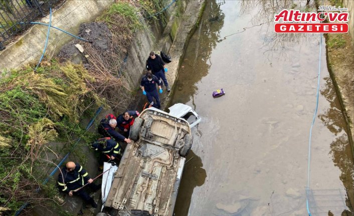 Giresun'da dereye devrilen hafif ticari araçtaki 3 kişi öldü, 2 kişi yaralandı