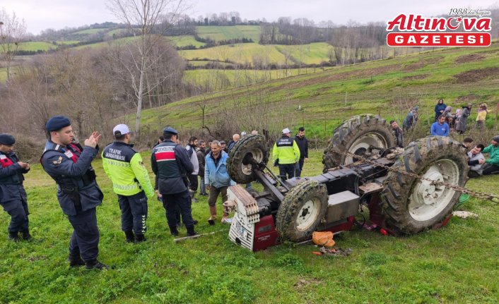 Alaçam'da traktörün devrildiği kazada 1 kişi öldü, 1 kişi yaralandı