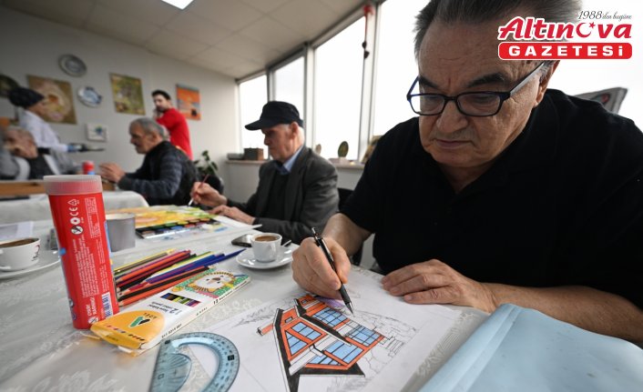 Türk Kızılay Konukevi sakinleri, sanatsal faaliyetlerle hayatlarına renk katıyor