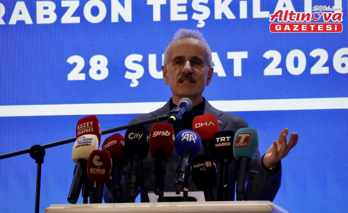 Ulaştırma ve Altyapı Bakanı Uraloğlu, Trabzon'da partililerle iftarda bir araya geldi: