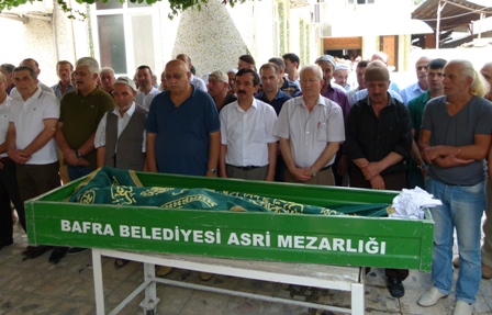 BAFRAM GAZETESİ SAHİBİ BURHAN DENİZ TOPRAĞA VERİLDİ