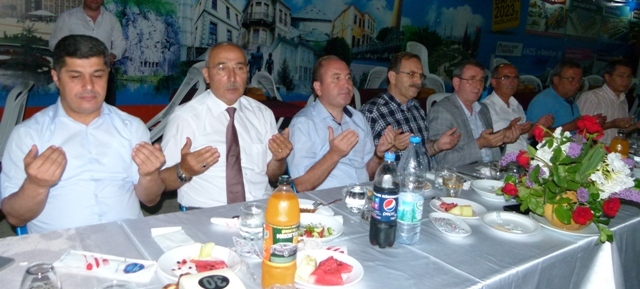 Bafra Ticaret Borsası Üyeleri İftarda Buluştu