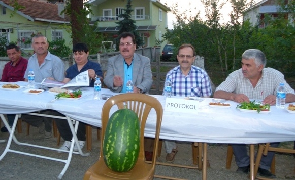 YAKINTAŞ MAHALLESİNDE GÖRKEMLİ İFTAR BULUŞMASI 