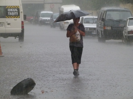 NİHAYET BEKLENEN YAĞMUR GELDİ