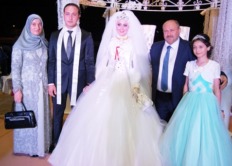 Orta Ailesine Mühendis Gelin