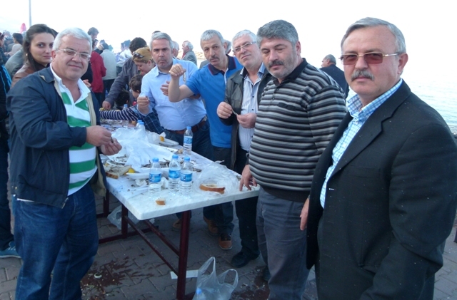 YAKAKENT’TE HAMSİ ŞÖLENİ