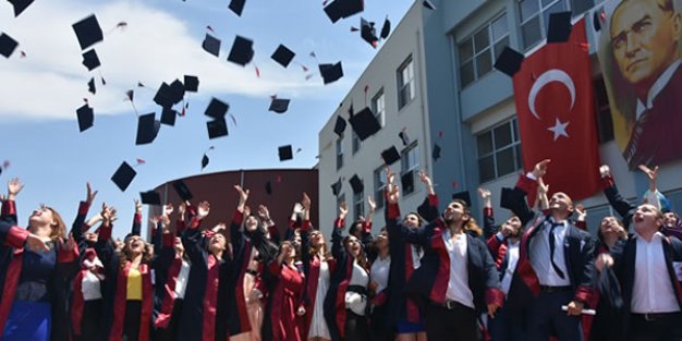 Adalet MYO Mezuniyet Töreni Yapıldı