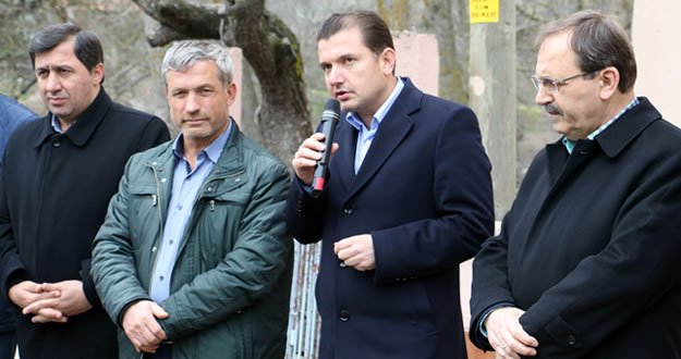 AK PARTİ BAFRA İLÇE BAŞKANI TUNCAY YURDUSEVEN: “VESAYET YOK MİLLET VAR”