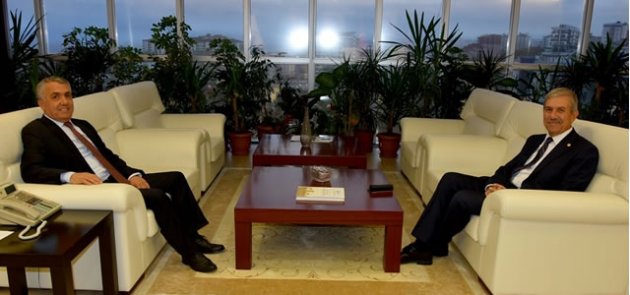 AK Parti Milletvekili Ahmet Demircan'dan Tebrik Ziyareti