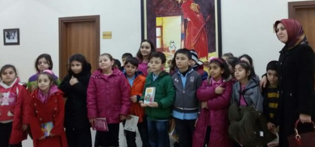 BAFRA 29 EKİM İLKOKULUNDAN, HALK KÜTÜPHANESİNE ZİYARET