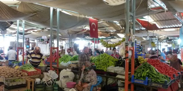 BAFRA KEMALPAŞA MODERN PAZARYERİ HİZMET BEKLİYOR