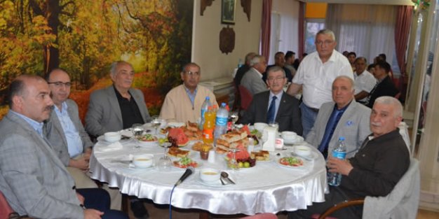 BAFRA LOKANTACILAR ODASINDAN ANLAMLI İFTAR YEMEĞİ