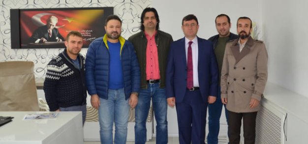 BAFRA MOTOSİKLET KULÜBÜ YÖNETİM KURULU ÜYELERİNDEN KAYMAKAM TÜRKEL'E ZİYARET