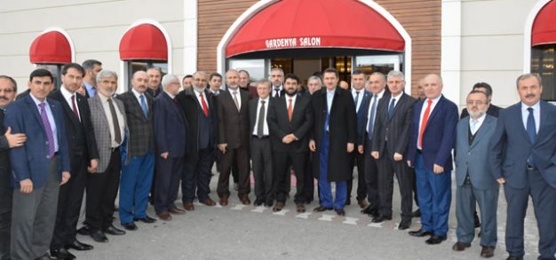 Bafra Müftüsü İsmail Çiçek'e Veda Yemeği