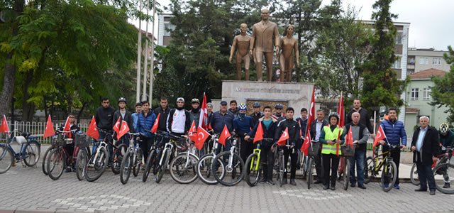 Bafra'da bisiklet severlerden 29 Ekim Bisiklet Turu