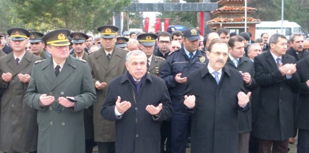 BAFRA’DA ÇANAKKALE ŞEHİTLERİ UNUTULMADI