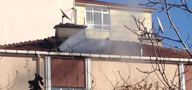 Bafra'da Çatı Yangını