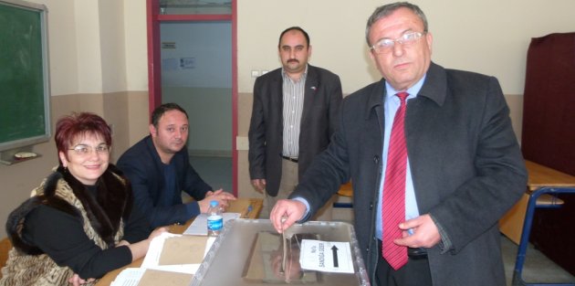 BAFRA’DA CHP’DE ÖN SEÇİM YAPILDI