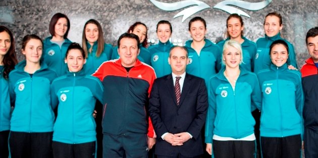 Bakan Çağatay Kılıç Ardeşen GSK Hentbol Takımını Kabul Etti