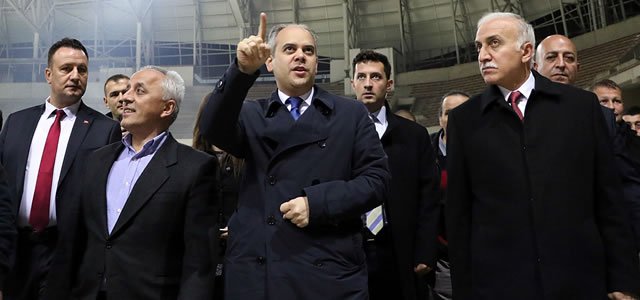 Bakan Çağatay Kılıç Samsun'da Stat İnşaatını İnceledi