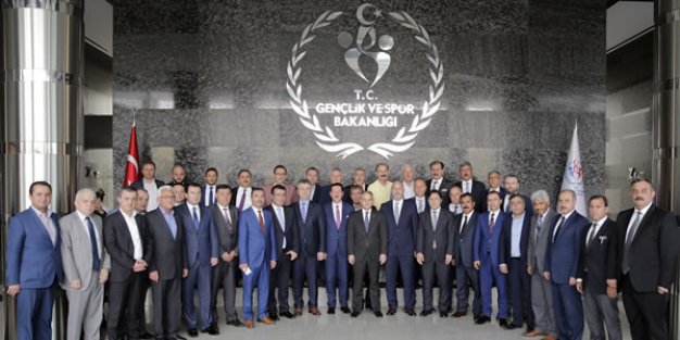 BAKAN ÇAĞATAY KILIÇ’A SAMSUN AK PARTİ HEYETİNDEN HAYIRLI OLSUN ZİYARETİ