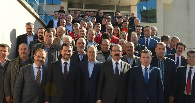 Bakan Kılıç, Bafra Öğretmenevi'nde Partililerle Bir Araya Geldi