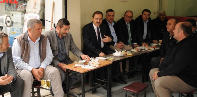 BAŞKAN ŞAHİN, YÜN PAZARI ESNAFI İLE BULUŞTU