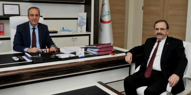 BAŞKAN ŞAHİN'DEN, BAŞHEKİM KILINÇ'A  ‘HAYIRLI OLSUN’  ZİYARETİ