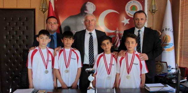 BAŞKAN UYAR,'TÜRKİYE ŞAMPİYONASINDA  AYNI BAŞARILARI BEKLİYORUM‘