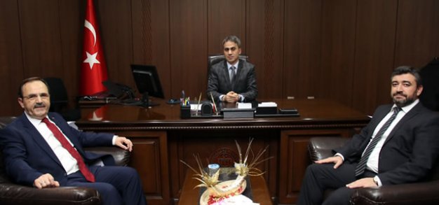 BAŞKAN ZİHNİ ŞAHİN, ADLİYEYİ ZİYARET ETTİ