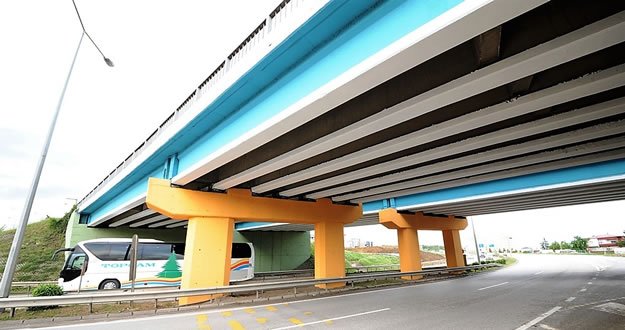 BÜYÜKŞEHİRDEN KÖPRÜLERE DE ESTETİK DOKUNUŞ